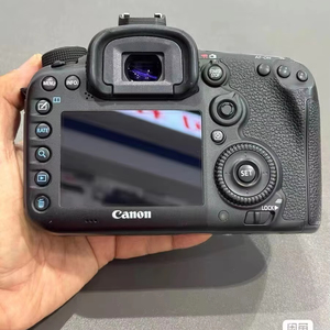 <span class=keywords><strong>Eos</strong></span> <span class=keywords><strong>7D2</strong></span> gốc canons thứ hai tay sử dụng máy ảnh SLR full frame chuyên nghiệp máy ảnh kỹ thuật số sự kiện phát trực tiếp - Product Image 1