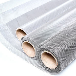 Rete Tessuta Personalizzata Versatile ad Alta Resistenza, Tagliabile/Saldabile/Piegabile, Zincata/Rivestita in PVC per Recinzioni Agricole e Recinti per Bestiame - Product Image 1