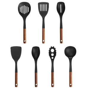 Spatule-cuillère à manche en bois, ustensiles de cuisine en nylon noir pour ustensiles de cuisson antiadhésifs, cuisine domestique - Product Image 1