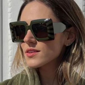 Lunettes de soleil surdimensionnées de luxe pour femmes et hommes avec logo personnalisé, protection UV400, monture carrée, style punk - Product Image 3