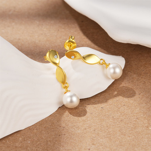 Boucles d'oreilles pendantes longues ROXI en argent sterling 925 avec perles baroques, plaquées or 18 carats, bijoux élégants pour femmes S925 - Product Image 2