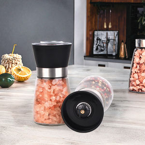 Vente en gros de flacons en plastique carrés de 100 ml, flacons vides pour sel et poivre avec outil d'assaisonnement aux épices - Product Image 1