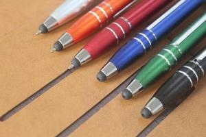 Personalizzato stella pubblicità Banner di carta penne in metallo plastica retrattile Click Aid barare 2 in 1 penna regalo - Product Image 4