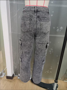 Jean noir délavé pour femme - Pantalon en denim à jambes larges multi-poches tendance - Product Image 5