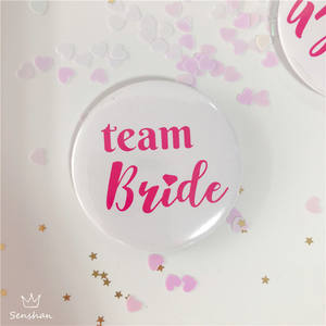 Insignia <span class=keywords><strong>de</strong></span> Bride To Be, insignia <span class=keywords><strong>de</strong></span> equipo <span class=keywords><strong>de</strong></span> novia, botones Pinback <span class=keywords><strong>de</strong></span> 58mm, decoraciones para <span class=keywords><strong>despedida</strong></span> <span class=keywords><strong>de</strong></span> <span class=keywords><strong>soltera</strong></span>, decoración para ducha nupcial X0052 - Product Image 6