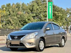Autos Usados Nissan Sunny Sedán, Volante a la Izquierda, Euro VI, 5 Asientos, Bajos Costos de Mantenimiento - Product Image 2