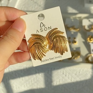 Non Tarnish Women Hypoallergenic Jewelry <strong>Earrings</strong> Custom Fashion Jewelry Stainless Steel <strong>Earrings</strong> 18k Gold Plated Stud <strong>Earrings</strong> - Product Image 4