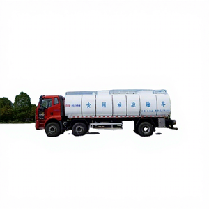 รถบรรทุกน้ำมันปรุงอาหาร FAW 8x4 ขนาด 20 ลูกบาศก์เมตร พร้อมถังเหล็กเกรดอาหาร - Product Image 3