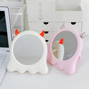 Miroir cosmétique de bureau mignon en forme de <span class=keywords><strong>diable</strong></span>, design de cadre en plastique <span class=keywords><strong>petit</strong></span> <span class=keywords><strong>diable</strong></span>, luxe personnalisé pour filles, miroir de <span class=keywords><strong>maquillage</strong></span> - Product Image 1