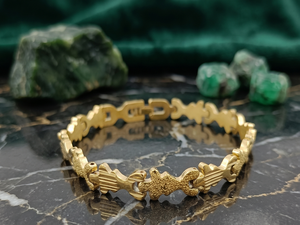 Fashion Gold Plated Women's Bracelet Classic Style Elegant Female Jewelry <b>Accessory</b> Suitable for Casual Office Party and <b>Wedding</b> - Product Image 1