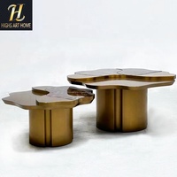 Salon de luxe en métal marbré italien Table basse de forme irrégulière Table à thé ovale à deux niveaux créative pour villa