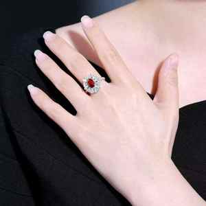 Anillo de joyería de lujo SGARIT, 31 piezas, 1.72 ct de diamante natural de Sudáfrica y 2.09 ct de rubí natural sin calentar color sangre de paloma, oro de 18k - Product Image 4