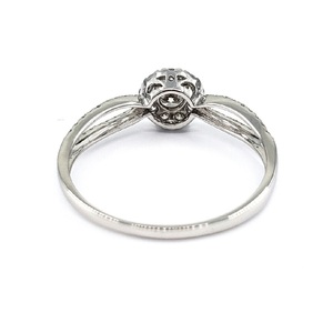 Bague élégante classique en or blanc 18 carats avec diamants ronds taille brillant en grappe, sertie pavé, pour femme - Cadeau idéal pour fête, mariage, anniversaire - Product Image 2