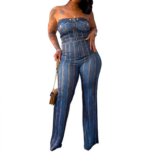 Mono elástico sin mangas con cuello halter y estampado vaquero, con piernas acampanadas, a la moda - Product Image 5