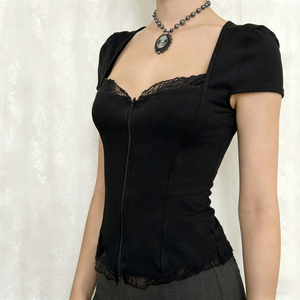 Camiseta corta ajustada con cuello cuadrado y cremallera con ribete de encaje estilo Y2K para mujer, camiseta de manga corta con cintura ajustada para chicas - Product Image 3