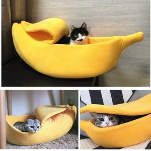 Cama Creativa y Cálida para Mascotas, Cojín de Algodón con Forma de Plátano para Dormir en Casa de Perro y Gato - Product Image 1