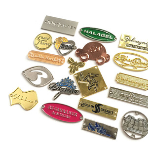 <span class=keywords><strong>Etiquetas</strong></span> Metálicas <span class=keywords><strong>de</strong></span> Alta Calidad, Ecológicas, Cortadas con Láser, <span class=keywords><strong>de</strong></span> Aleación <span class=keywords><strong>de</strong></span> Zinc, con Logotipo <span class=keywords><strong>de</strong></span> Marca en Relieve 3D, Insignias Personalizadas <span class=keywords><strong>para</strong></span> <span class=keywords><strong>Ropa</strong></span> - Product Image 2