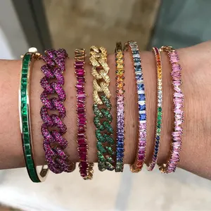 Bracciale a Catena Cubana con Micro Pavé di Zirconi <span class=keywords><strong>Arcobaleno</strong></span>, Placcato Oro e Oro Rosa, Misura Regolabile - Product Image 1