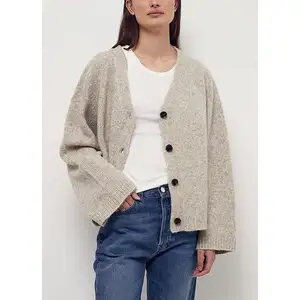 Özel OEM ve ODM rahat örme kadın hırka kazak düğmesi tasarımcı lüks alpaka yünü pamuk tıknaz triko hırka