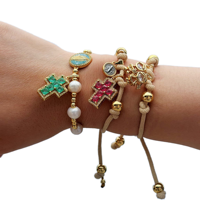 Set di Bracciali Unisex con Croce Cristiana, Charm di Gesù, Zirconi, Perle Imitate e Cordoncino Placcato Oro 18K
