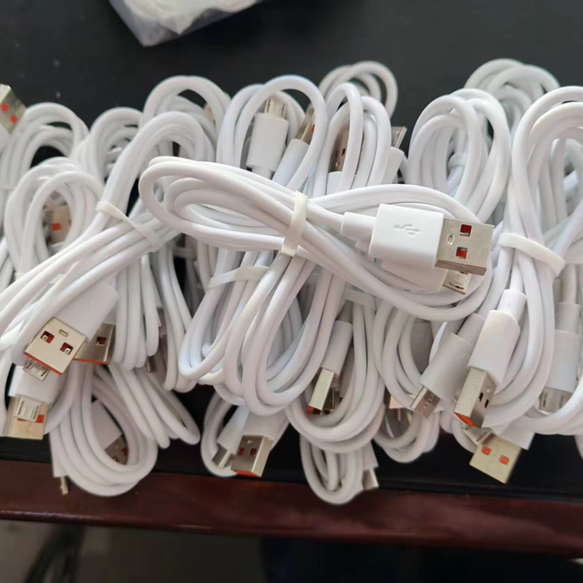 Micro-USB to USB 2.0 Eco-Friendly PVC Fast Charging 1 Meter Cable for Mobile Phones Computer & Camera