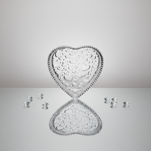 Plateau de service en verre en forme de <span class=keywords><strong>cœur</strong></span> classique écologique avec <span class=keywords><strong>des</strong></span> cœurs en relief pour <span class=keywords><strong>les</strong></span> desserts de fête, <span class=keywords><strong>les</strong></span> bonbons, <span class=keywords><strong>les</strong></span> bijoux - Product Image 1