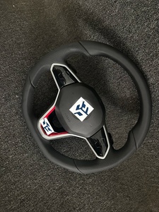 Volant de voiture perforé en cuir lisse noir avec surpiqûres pour Volkswagen Golf 8 – <span class=keywords><strong>Prix</strong></span> bas – Vente en gros - Product Image 6