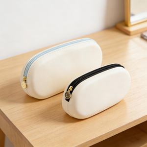 กระเป๋าเครื่องสำอางซิลิโคนทรงสี่เหลี่ยมผืนผ้าสุดหรูพร้อมซิป - Product Image 5