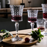 Franse Stijl Op Maat Gemaakt Creatief Kristal Vintage Geperst Transparant Bekerglas Voor Wijn