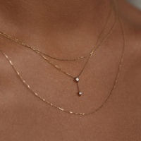 Collier à deux chaînes fantaisie en argent 925 plaqué or 18 carats avec diamants fantaisie, apparence unique et personnalisée de Maimang