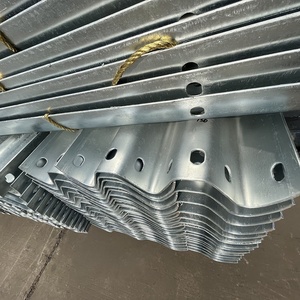 耐久性鋼金属建設用交通障壁耐候性3ビームガードレール高交通道路過酷条件 - Product Image 3