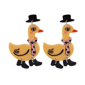 Boucles d'Oreilles Acrylique Mignonnes Personnalisées Drôle de Canard à Talons Hauts - Product Image 5