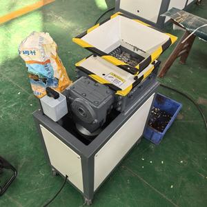 Trituradora pequeña de doble eje para chatarra de Residuos Sólidos Máquina trituradora de plástico y PET de nueva condición con componentes de núcleo de engranaje - Product Image 5