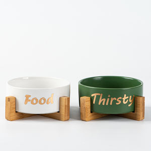 BESTCERA ciotola in ceramica per animali domestici con supporto in bambù per alimenti per animali domestici e acqua piatto di alimentazione eco-scivolo per cani gatti - Product Image 1