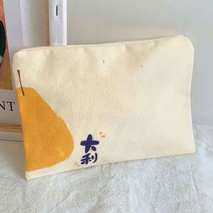 กระเป๋าเครื่องสำอางแบบกำหนดเอง ผ้าแคนวาส สำหรับเดินทาง กระเป๋าจัดระเบียบแบบมืออาชีพ ผ้าแคนวาส รับผลิตแบรนด์ส่วนตัว พร้อมสกรีนโลโก้ สำหรับกระเป๋าเครื่องสำอางเดินทาง - Product Image 5