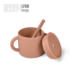 Gobelet à bec verseur en silicone pliable pour bébé, sans BPA, de qualité alimentaire, avec couvercle et poignée, très vendu - Product Image 4