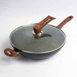 مقلاة عميقة للطهي بالحث الحراري مع غطاء زجاجي ومقبض خشبي، مصنوعة من الألومنيوم بطلاء رخامي غير لاصق - Product Image 2