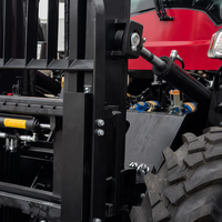 Chariot élévateur tout-terrain à moteur diesel, empileur 4x4, équipement de levage tout-terrain pour la manutention des matériaux, le chargement et le transfert de marchandises