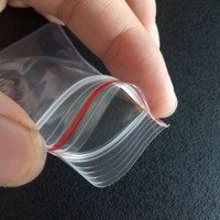 Semi-transparante, kleurrijke, biologisch afbreekbare LDPE zakjes met gravureprint, op maat gemaakt / logo mogelijk, decoratief.