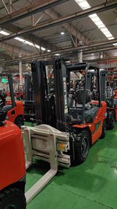 Электрический вилочный погрузчик с телескопической стрелой 3 тонны и краном-погрузчиком с индивидуальными аксессуарами для использования в ресторанах - Product Image 6