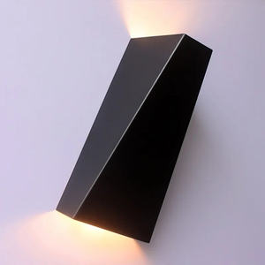 Nuevo estilo, luces LED de Metal de 1 luz, candelabro regulable, lámparas de pared negras mate modernas para puerta delantera de patio - Product Image 3