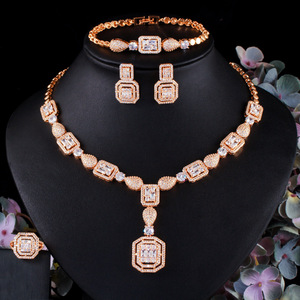 Conjunto de joyería de moda de 4 piezas para mujer, pendientes de gota de circonita cúbica de cobre Chapado en rodio, collar, pulsera, anillo, regalo de Boda nupcial - Product Image 1