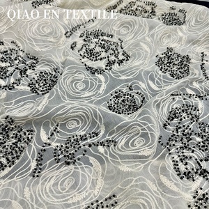 Robe d'été <span class=keywords><strong>en</strong></span> <span class=keywords><strong>mousseline</strong></span> de soie Tencel avec breloque à l'encre Broderie de roses Tissu de broderie de perles tridimensionnelles Style flammé pour filles - Product Image 3