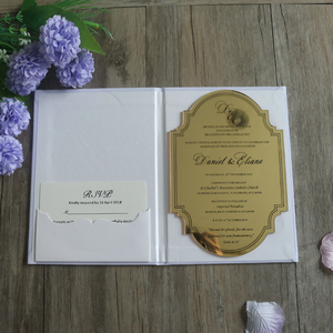 Invitations de mariage or et blanc en acrylique à couverture rigide en velours personnalisé de luxe avec carte <span class=keywords><strong>RSVP</strong></span> - Product Image 1