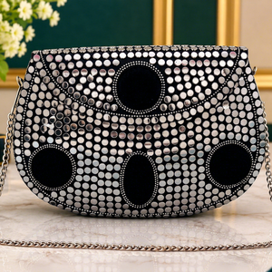 Mini sac noir en strass avec chaîne, pochette de soirée faite à la main, petite pochette à rabat, doublure en velours pour fête et mariage - Product Image 1