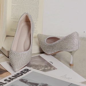 Escarpins de mariée en strass argentés à bout pointu, talon de 7 cm - Product Image 5