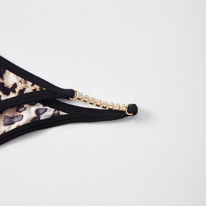 Perizoma a vita bassa con stampa leopardata in nylon ricamato traspirante, a spalline sottili, bestseller transfrontaliero europeo-americano da donna - Product Image 4