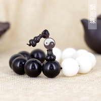 Bracelet de prière bouddhiste en graines de Bodhi blanches et perles Yin-Yang en ébène noir