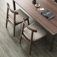 Chaise de salle à manger en bois massif de seconde main du fournisseur de meubles de restaurant en gros d'usine chaise de café en tissu et cuir
