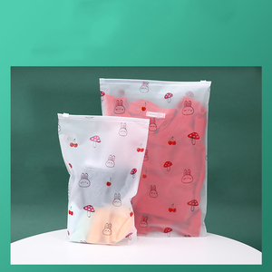 ถุงซิปล็อคพลาสติกแบบใสพิมพ์โลโก้ได้ สำหรับเสื้อผ้า เสื้อยืด เสื้อฮู้ดดี้  แบบมีซิปปิดผนึกได้  แบบกำหนดเองได้ - Product Image 3